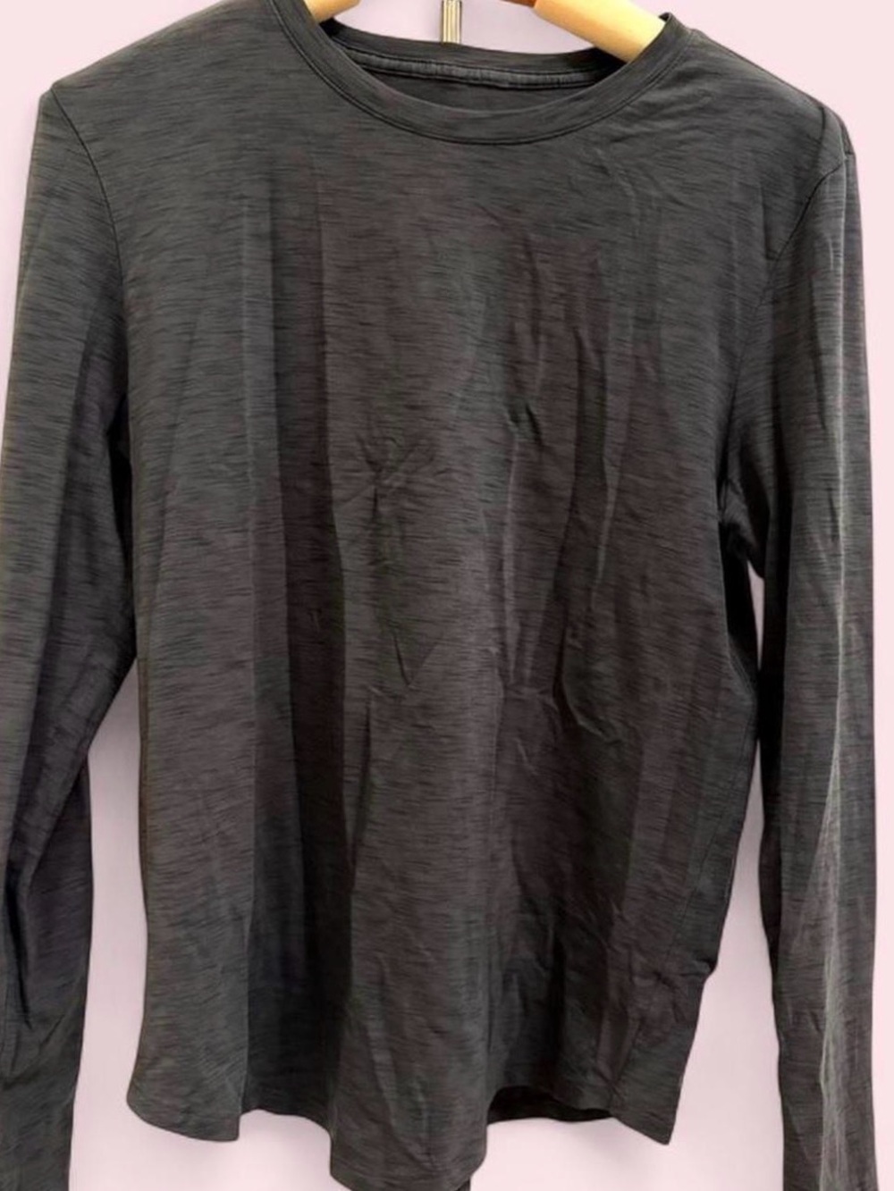 grey long sleeve lululemon top
